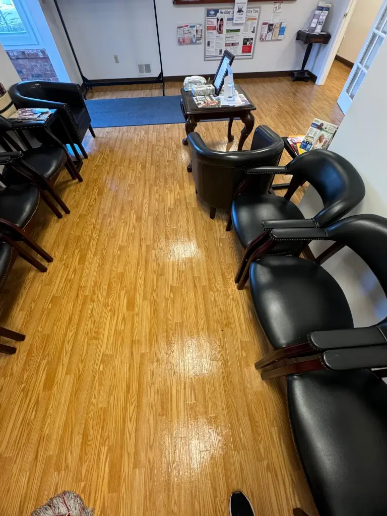 Medical Office Deep Cleaning image 2