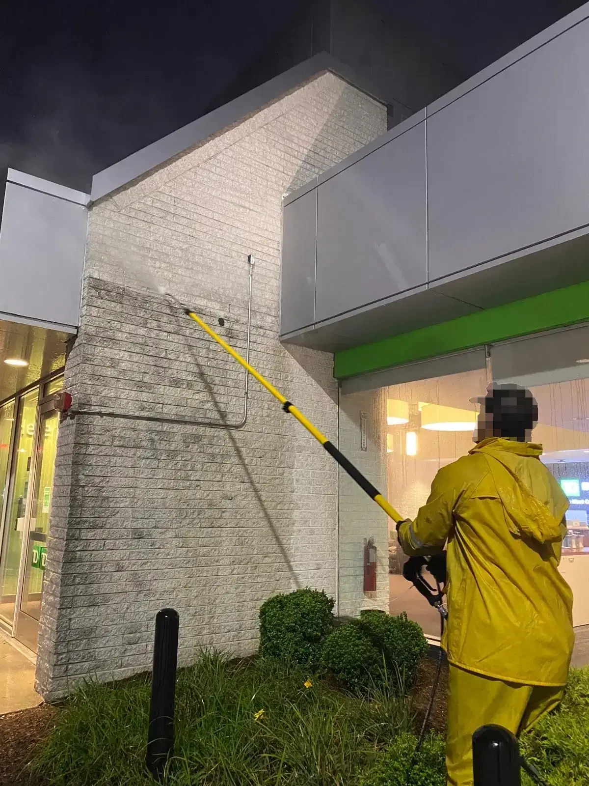 Commercial power washing warren image 3